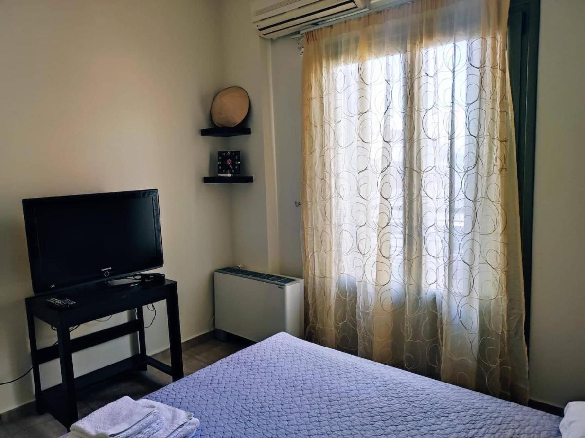 3Bd Apartment In The Center - Self Check In Patras Exterior photo