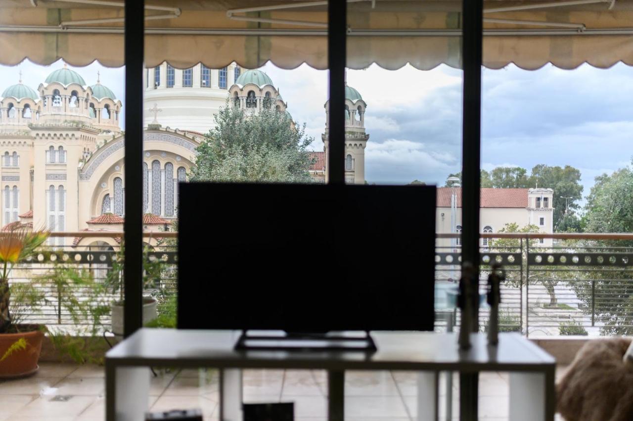 3Bd Apartment In The Center - Self Check In Patras Exterior photo